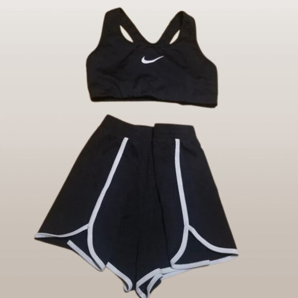 Nike Athletic Racerback Sports Bra with White Trim Black Shorts Combo Set - Picture 1 of 10